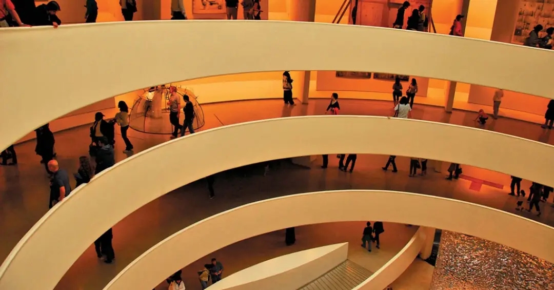 Museu Guggenheim em Nova York por Frank Lloyd Wright